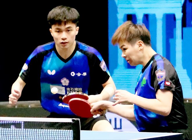 加维凭借其 加维凭借其